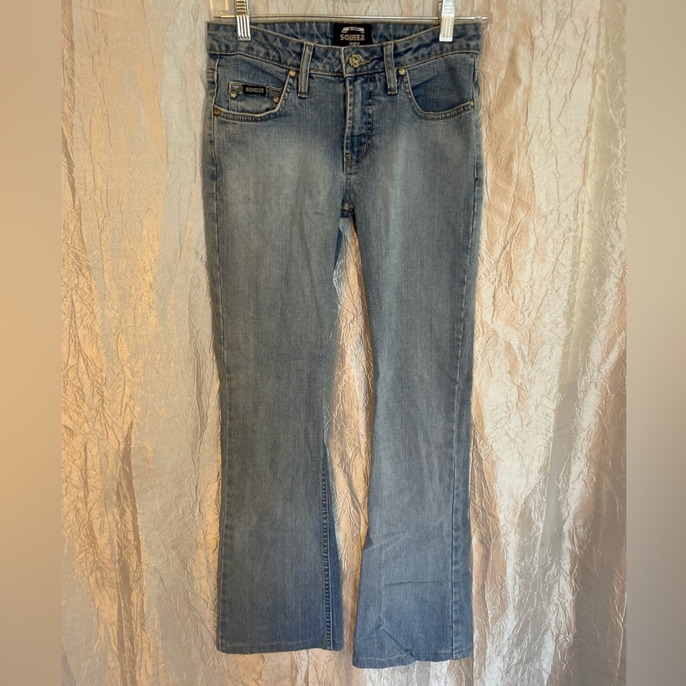 Squeeze bootcut stretchy jeans 1/2